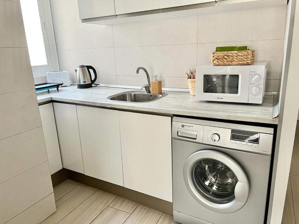 Acogedor Apartamento Cerca De La Playa Leilighet Valencia Eksteriør bilde
